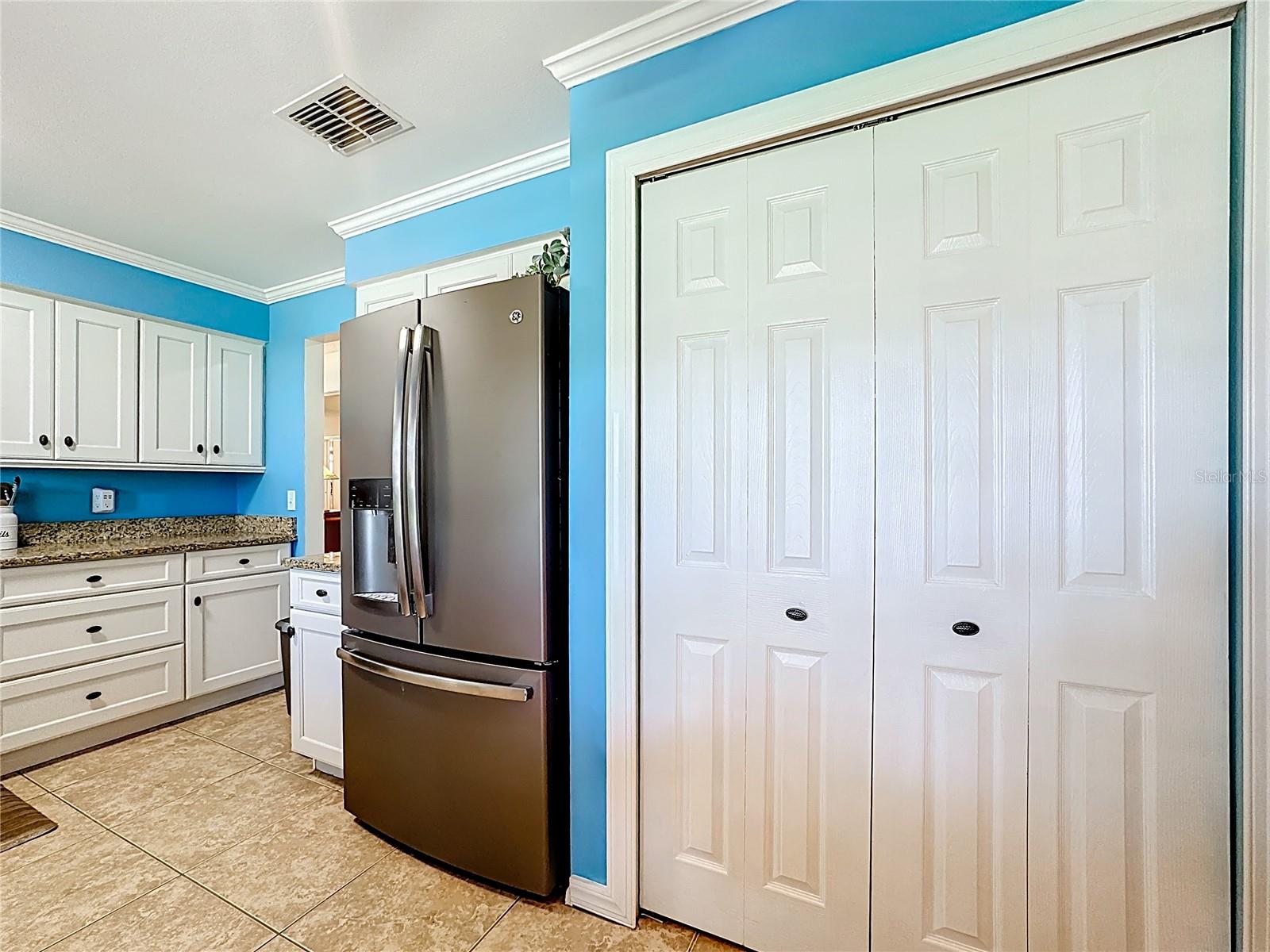INDIAN RIDGE UNIT 1 PB 5 PG 7 LOT 19 - Residential