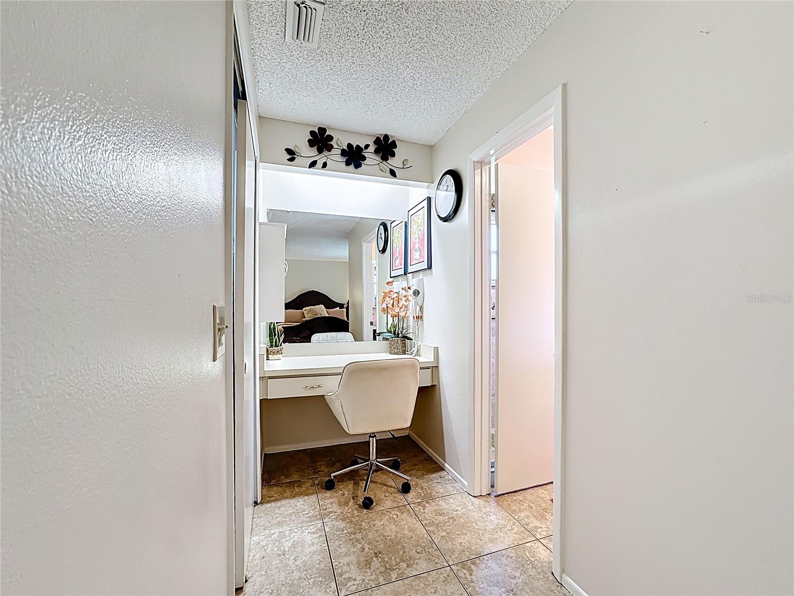 INDIAN RIDGE UNIT 1 PB 5 PG 7 LOT 19 - Residential