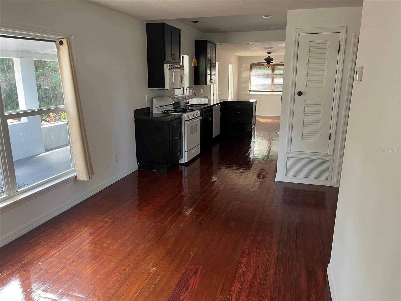 MASSEYS LTS 02 & 03 BLK 31 ORANGE CITY - Residential