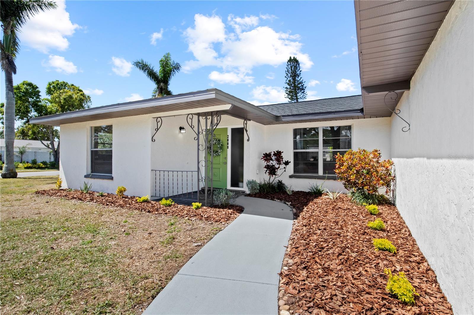 2008 41ST STREET W