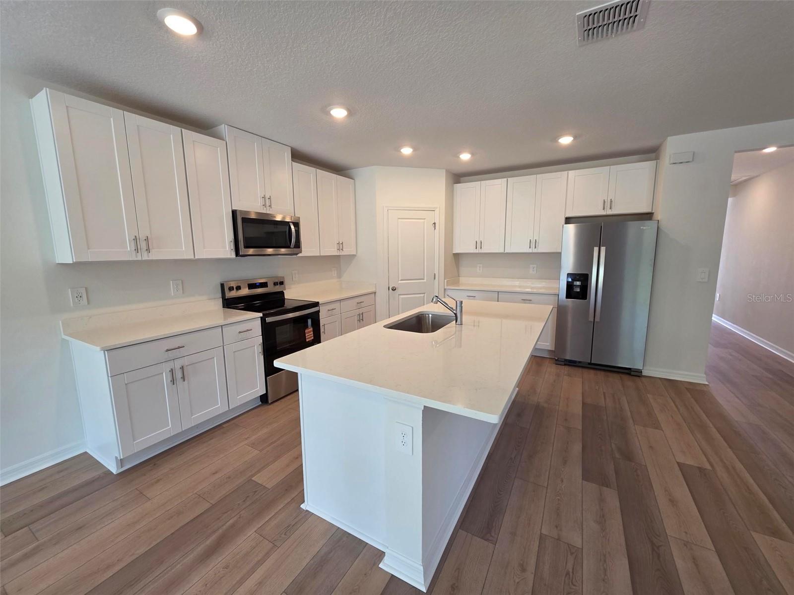 100 VINTAGE GLEN ROAD