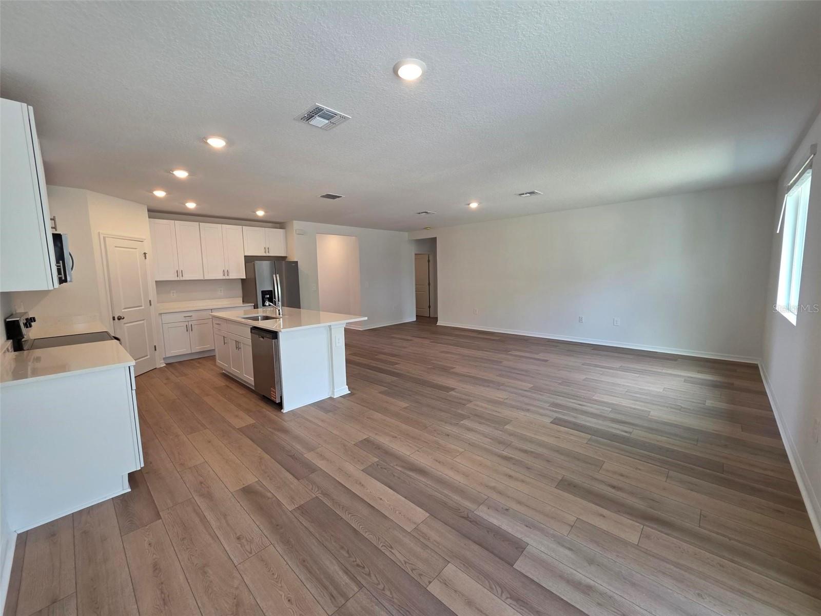 100 VINTAGE GLEN ROAD