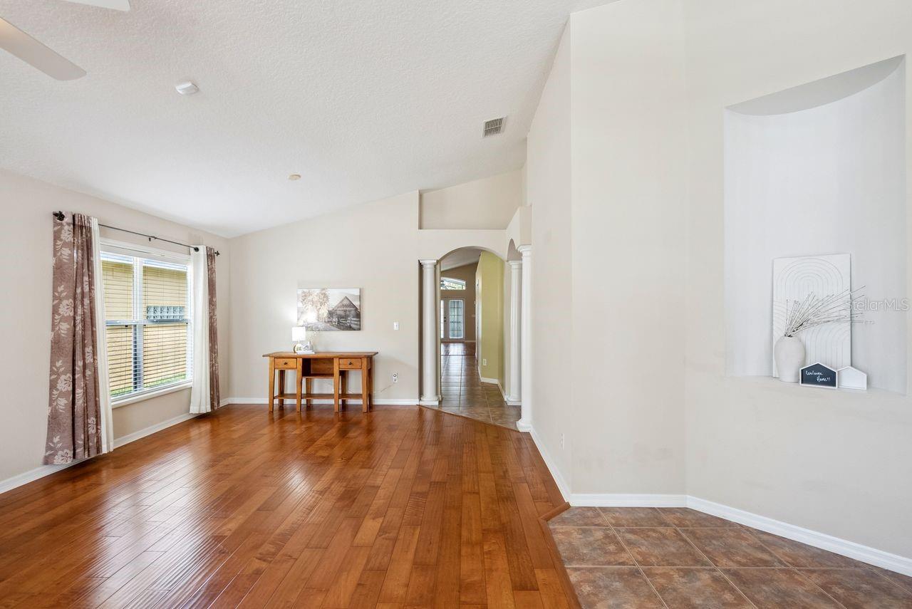 5345 LOS PALMA VISTA DRIVE