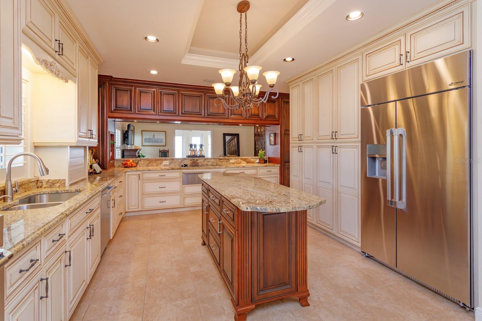 BAY HILL VILLAGE SOUTH & EAST CONDO - Residential