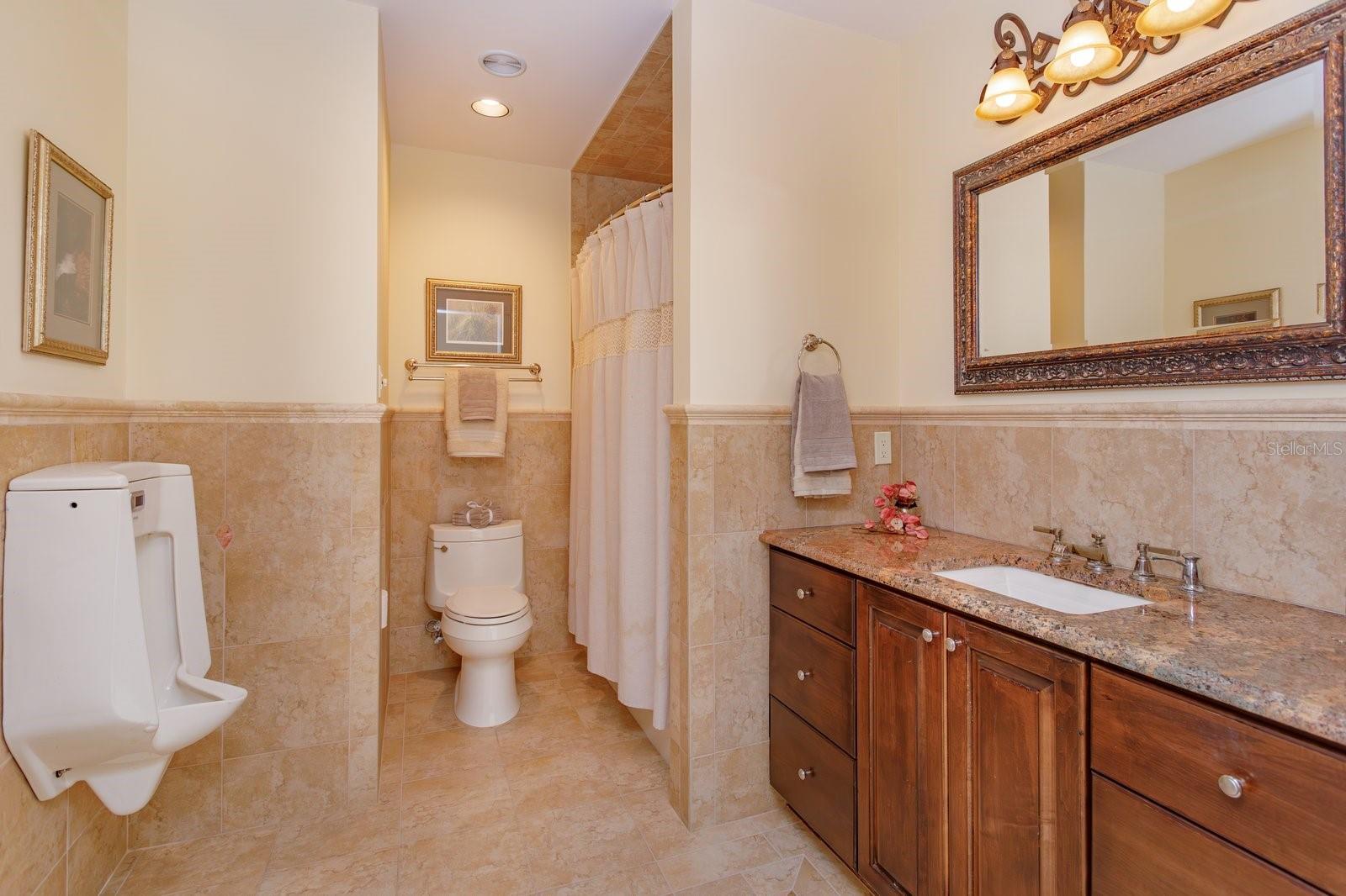 BAY HILL VILLAGE SOUTH & EAST CONDO - Residential