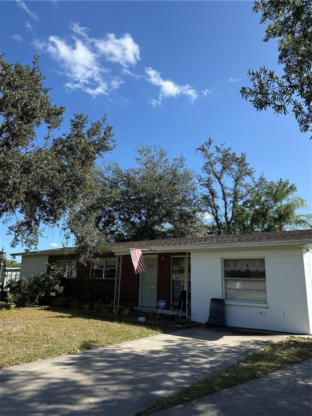 Photo of 8801 Chinaberry Drive, Tampa, FL 33637 (MLS # TB8441694)