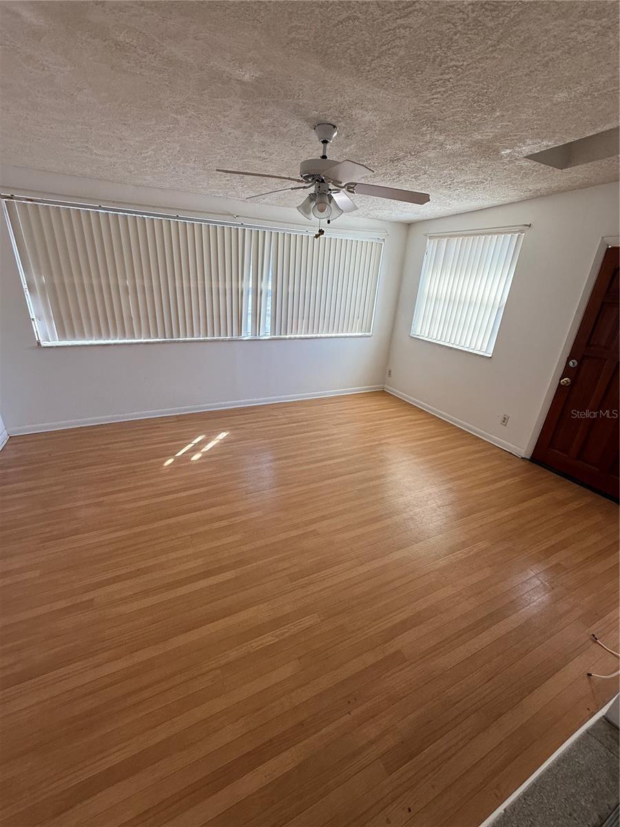 TEMPLE PARK UNIT 3 - Residential