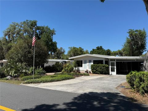 9 S BOBWHITE ROAD WILDWOOD FL 34785