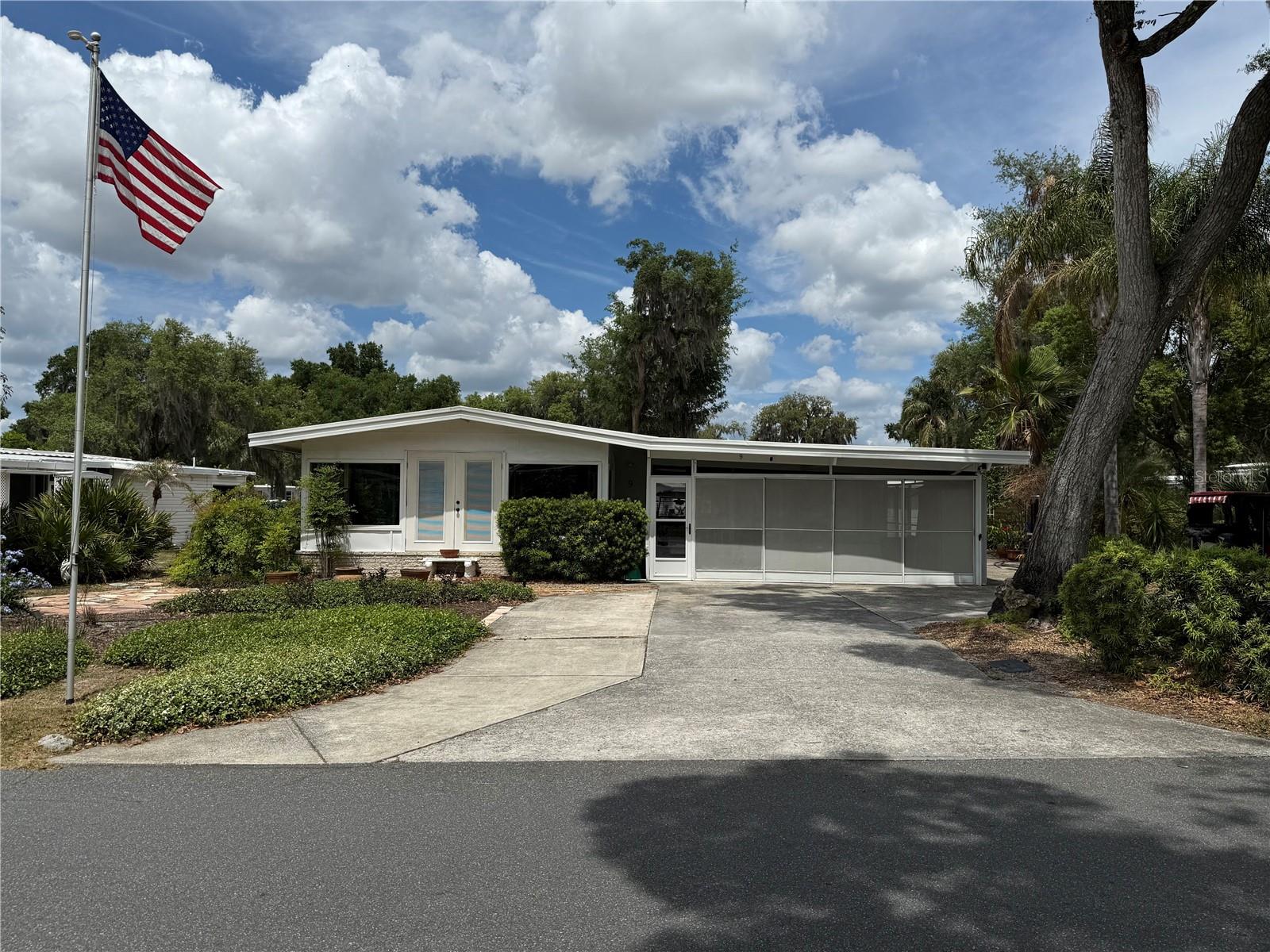 CONTINENTAL CAMPERS RESORTS - Residential