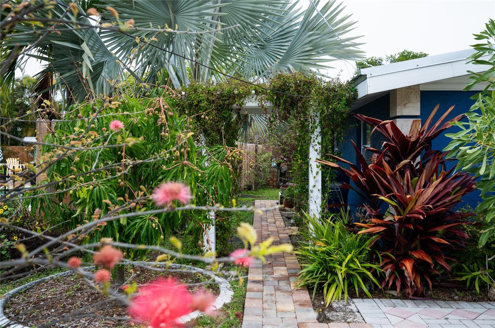 HOLMES BEACH FOURTEENTH UNIT - Residential