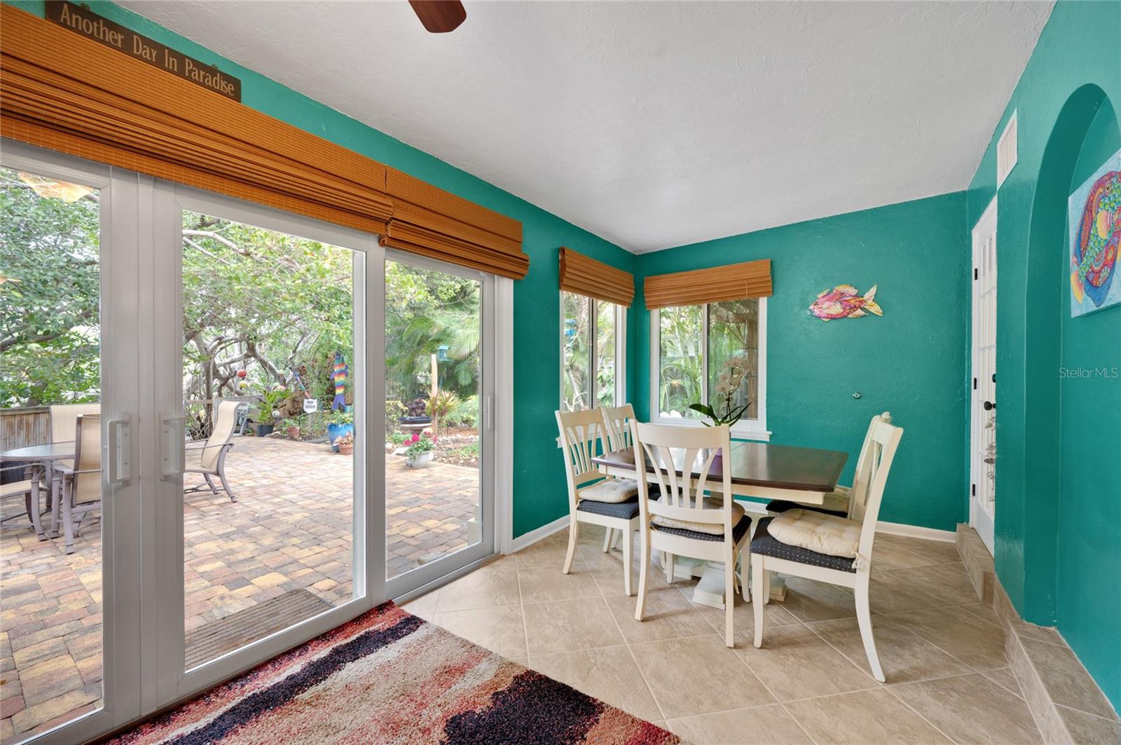 HOLMES BEACH FOURTEENTH UNIT - Residential