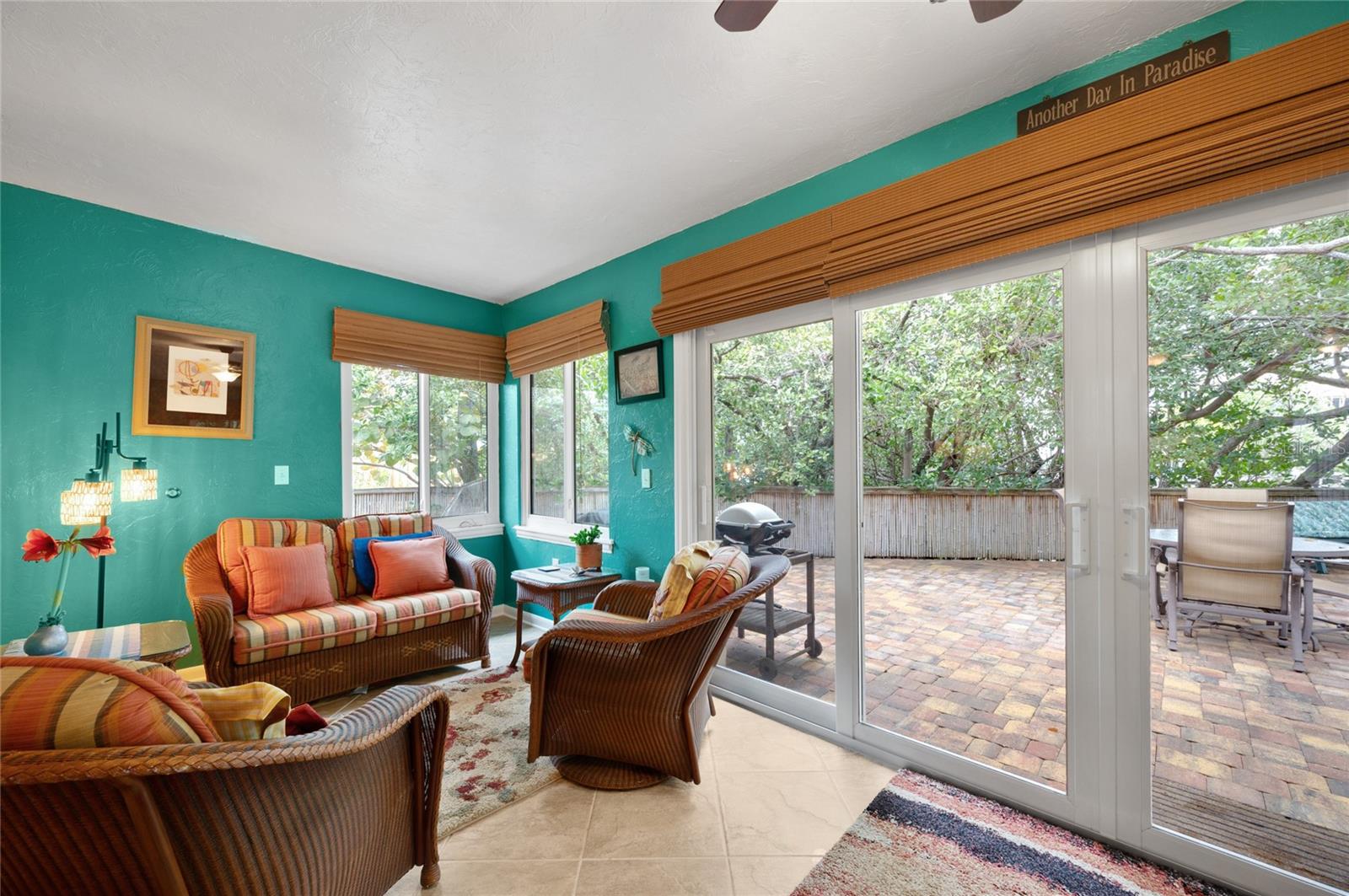 HOLMES BEACH FOURTEENTH UNIT - Residential