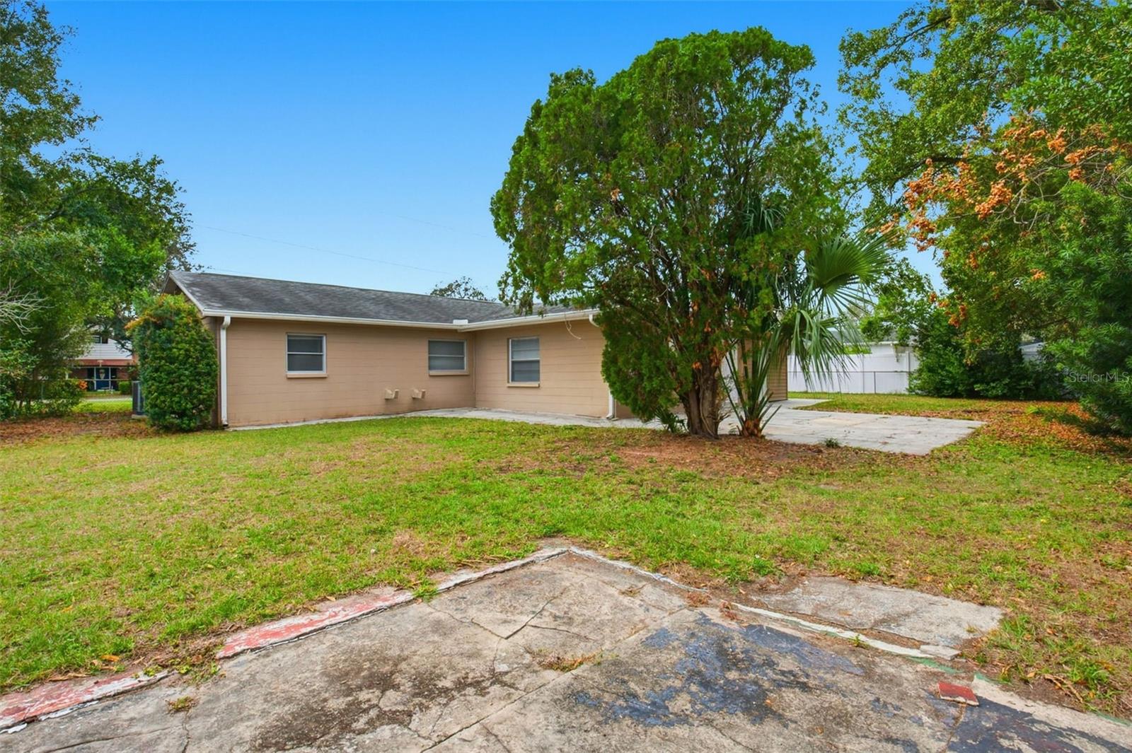 LAKE ELLEN ESTATES SUB - Residential