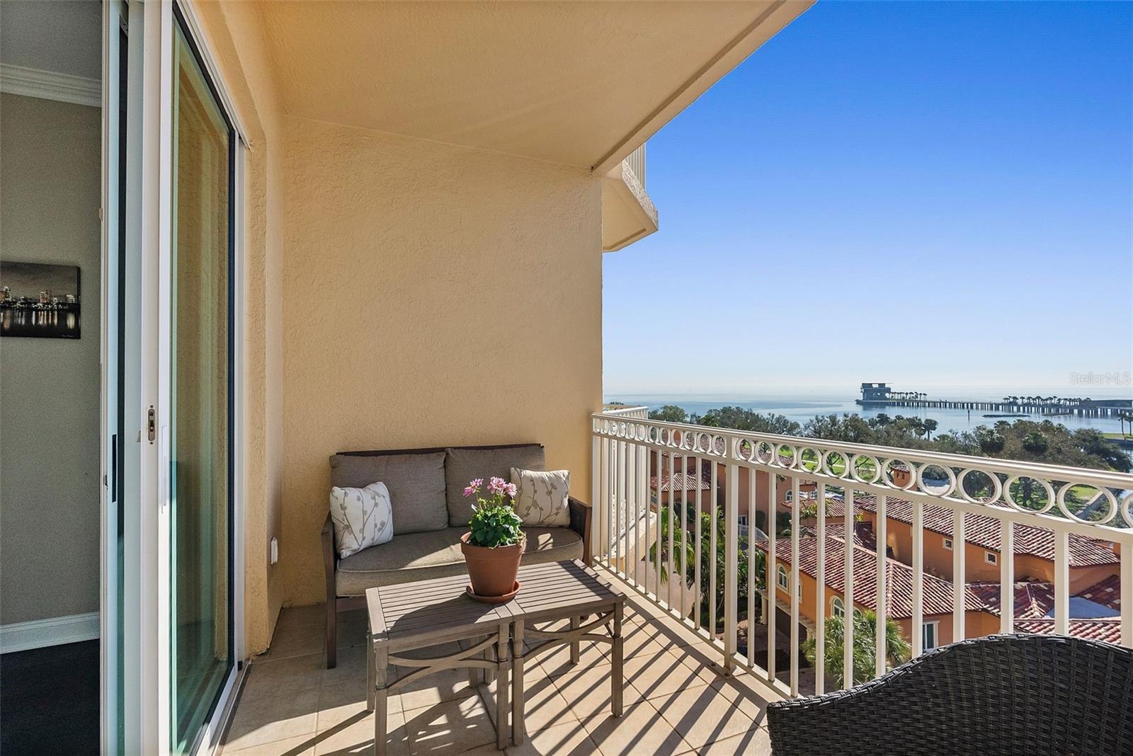 VINOY PLACE CONDO - Residential