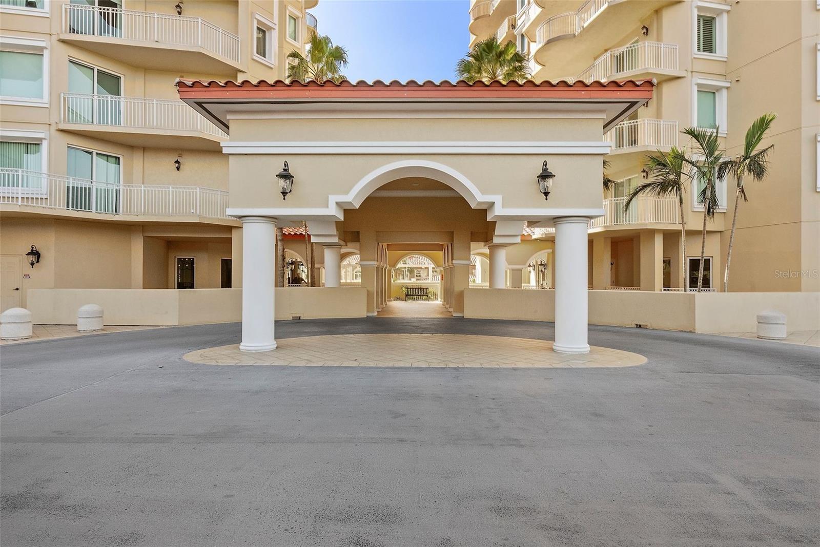 VINOY PLACE CONDO - Residential