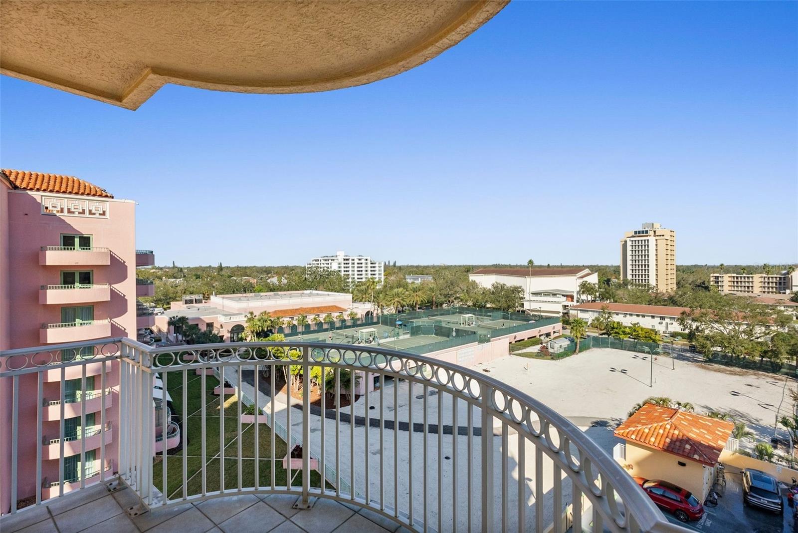 VINOY PLACE CONDO - Residential