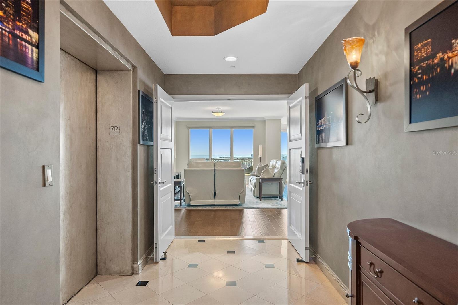 VINOY PLACE CONDO - Residential