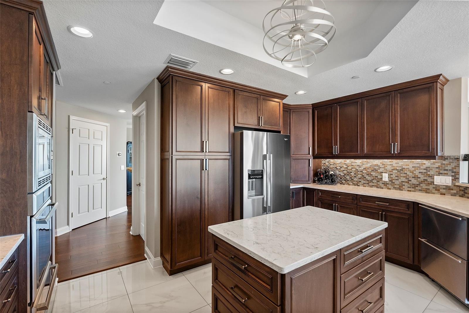 VINOY PLACE CONDO - Residential