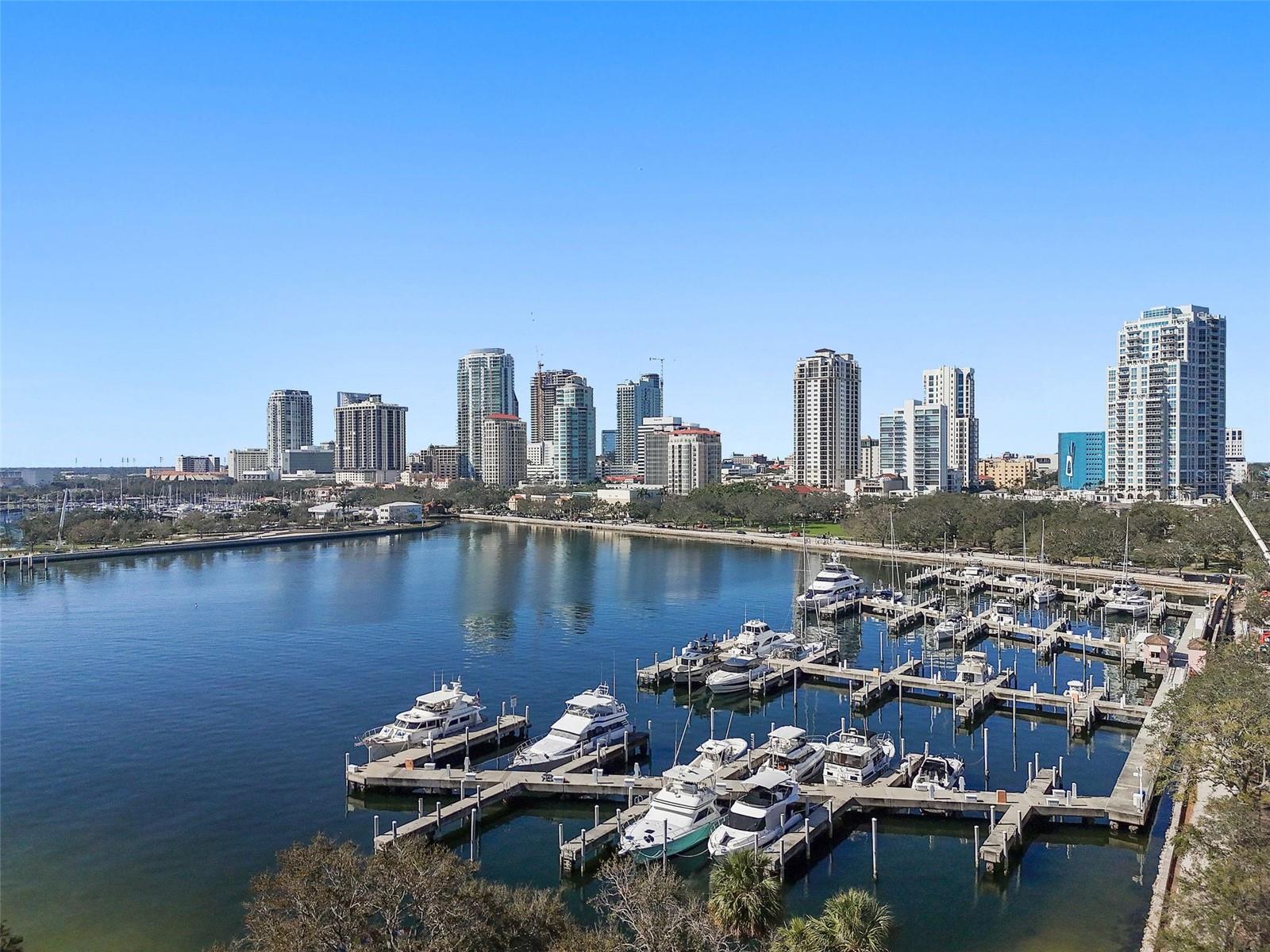 VINOY PLACE CONDO - Residential