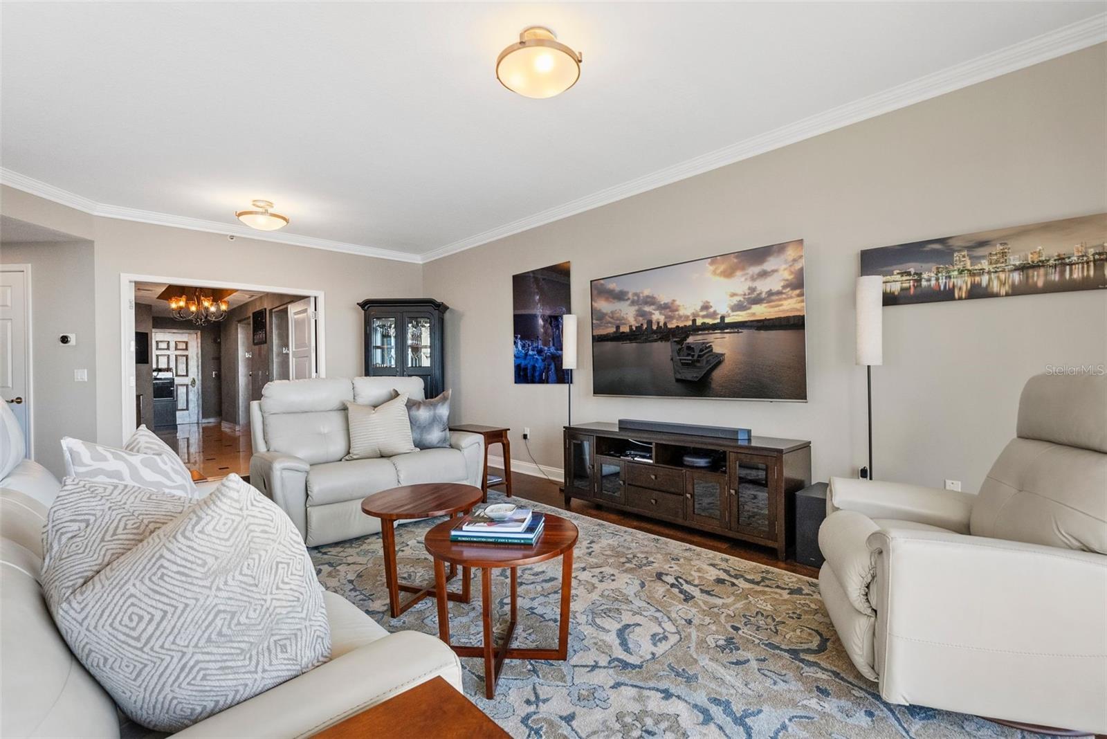 VINOY PLACE CONDO - Residential