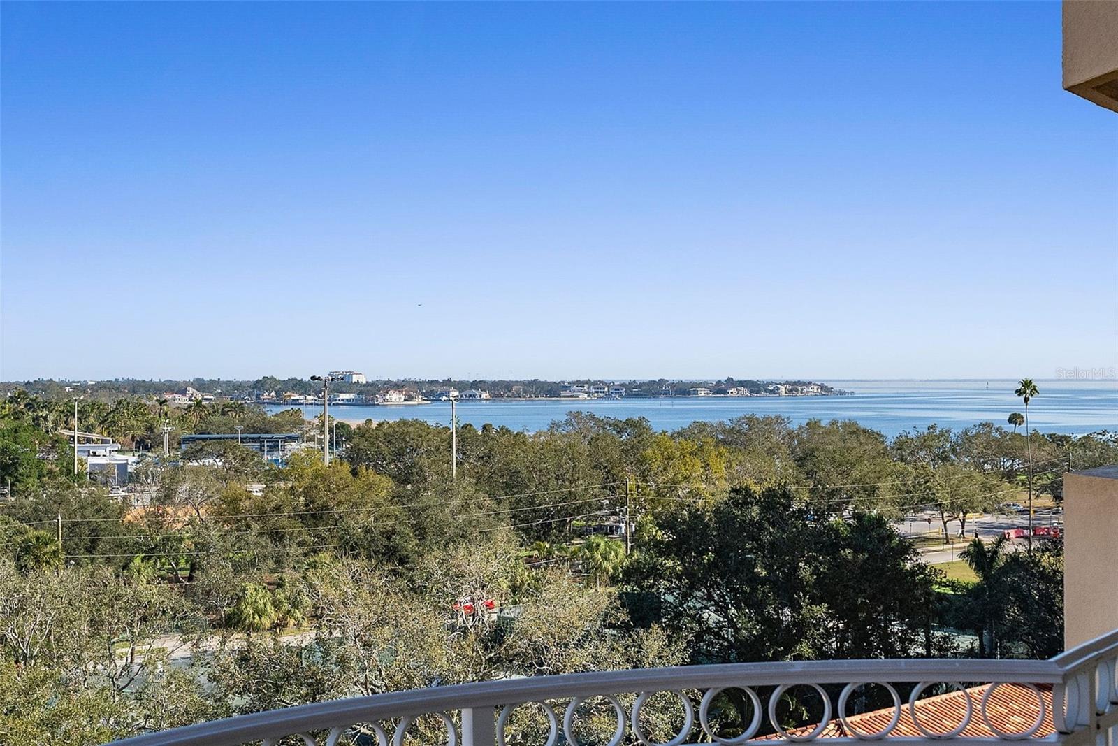 VINOY PLACE CONDO - Residential