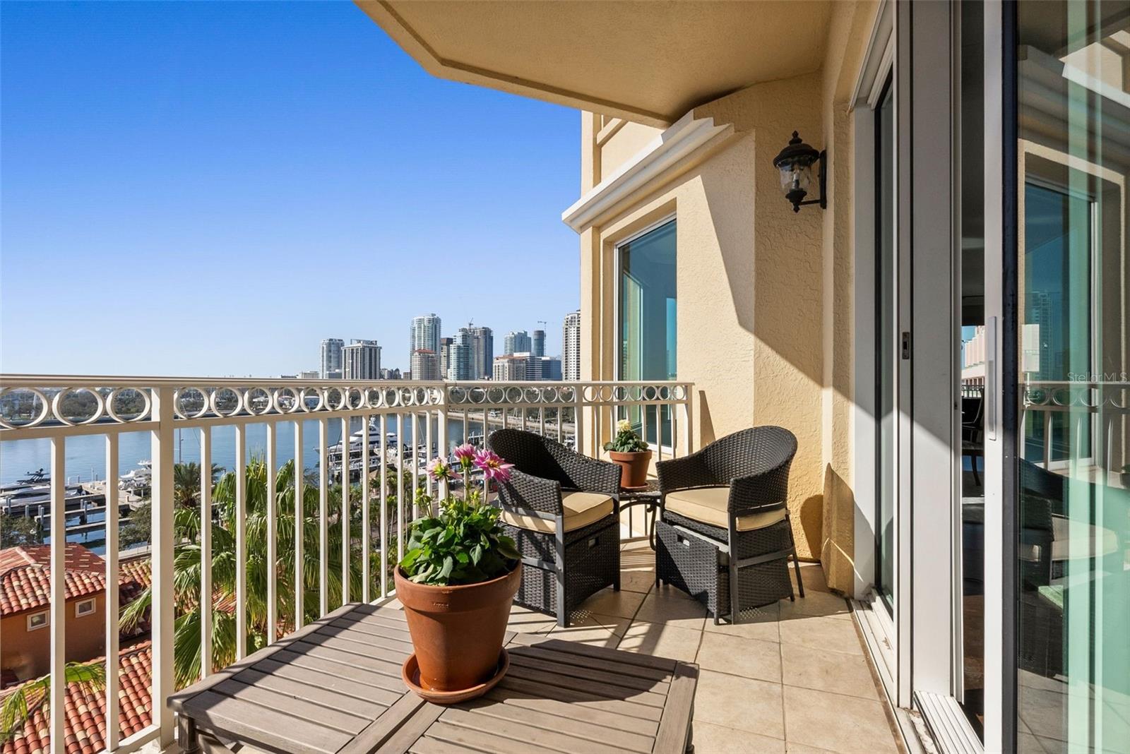 VINOY PLACE CONDO - Residential