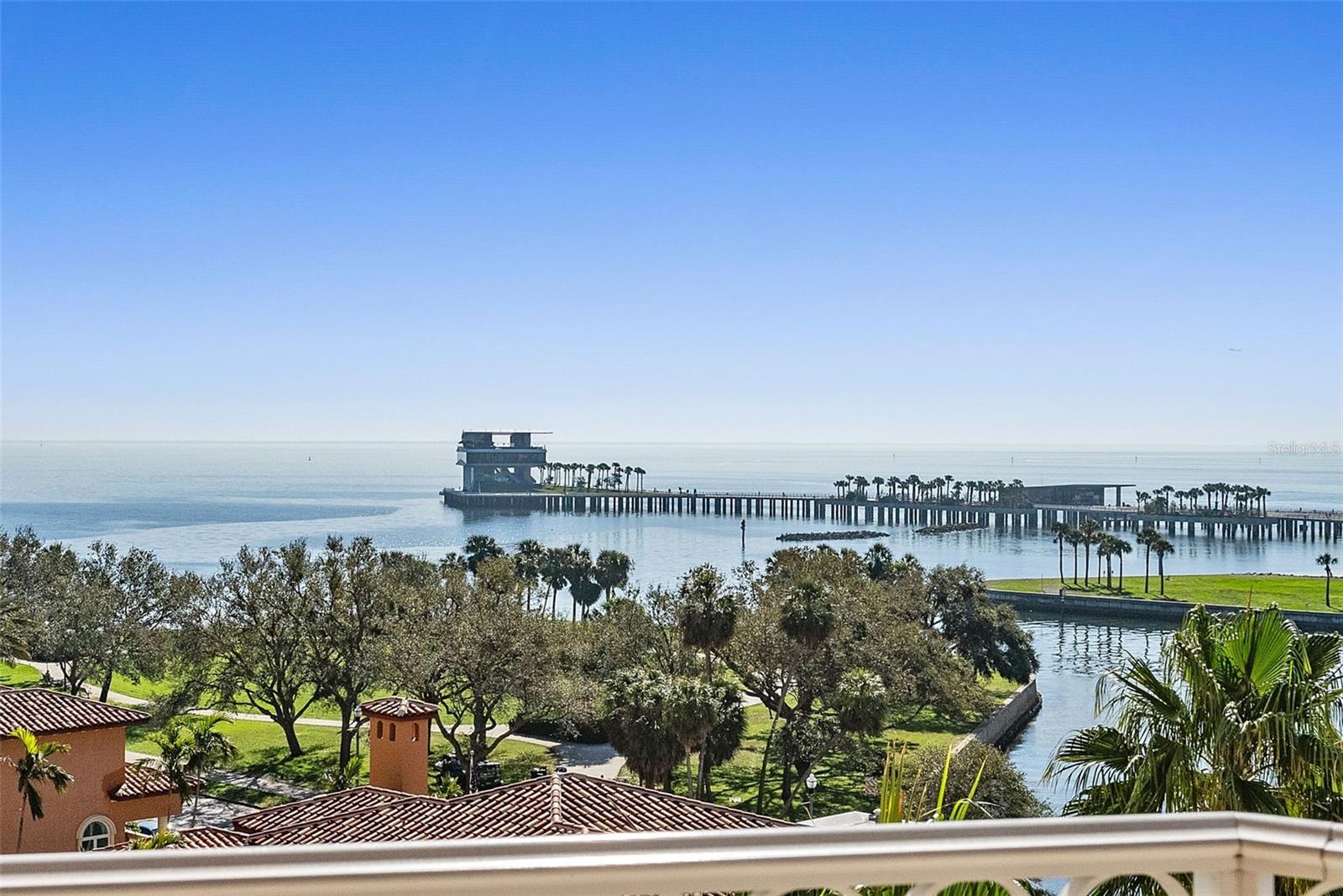 VINOY PLACE CONDO - Residential