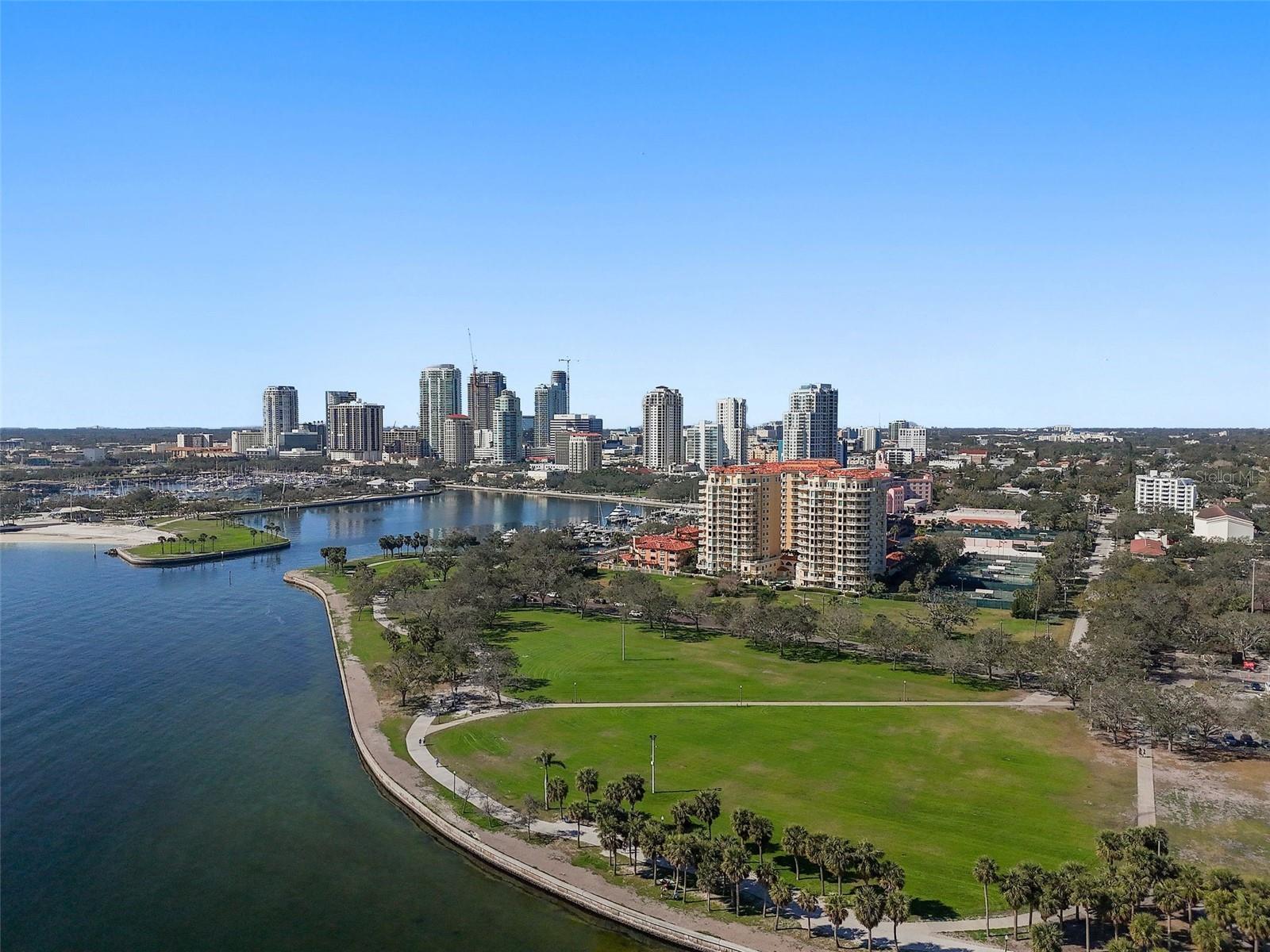 VINOY PLACE CONDO - Residential