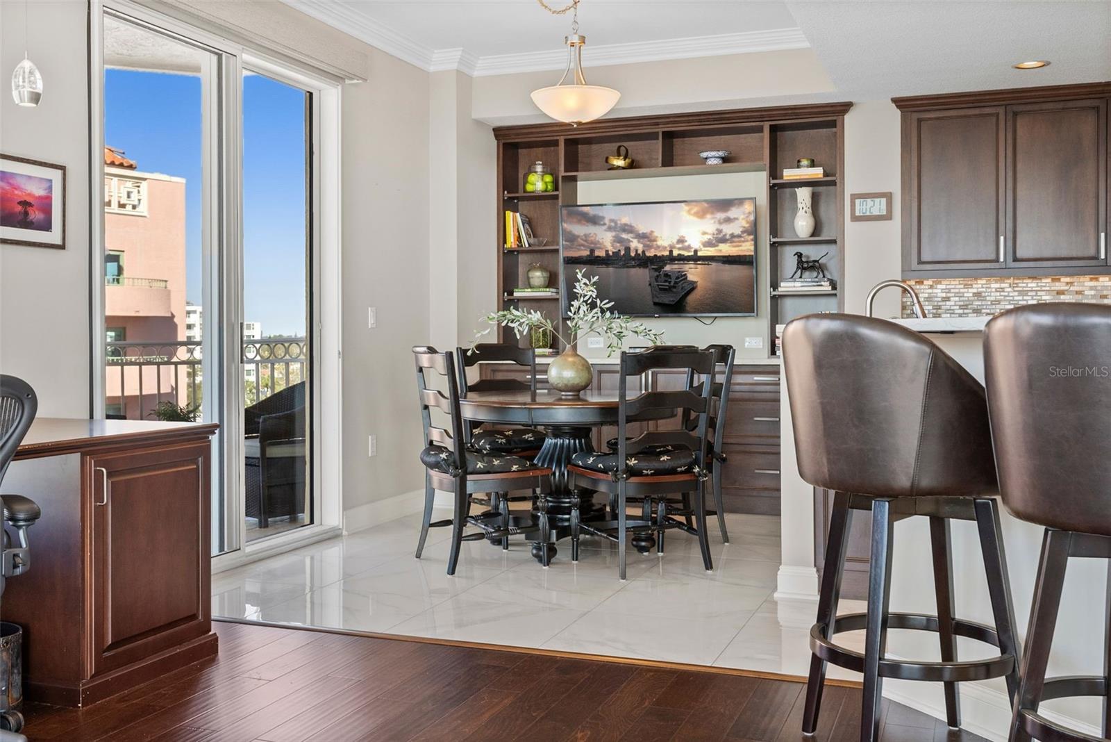 VINOY PLACE CONDO - Residential