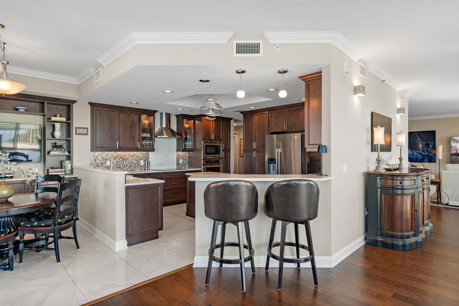 VINOY PLACE CONDO - Residential