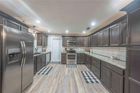 Tiny photo for 3693 Cr 400, Lake Panasoffkee, FL 33538 (MLS # OM693014)