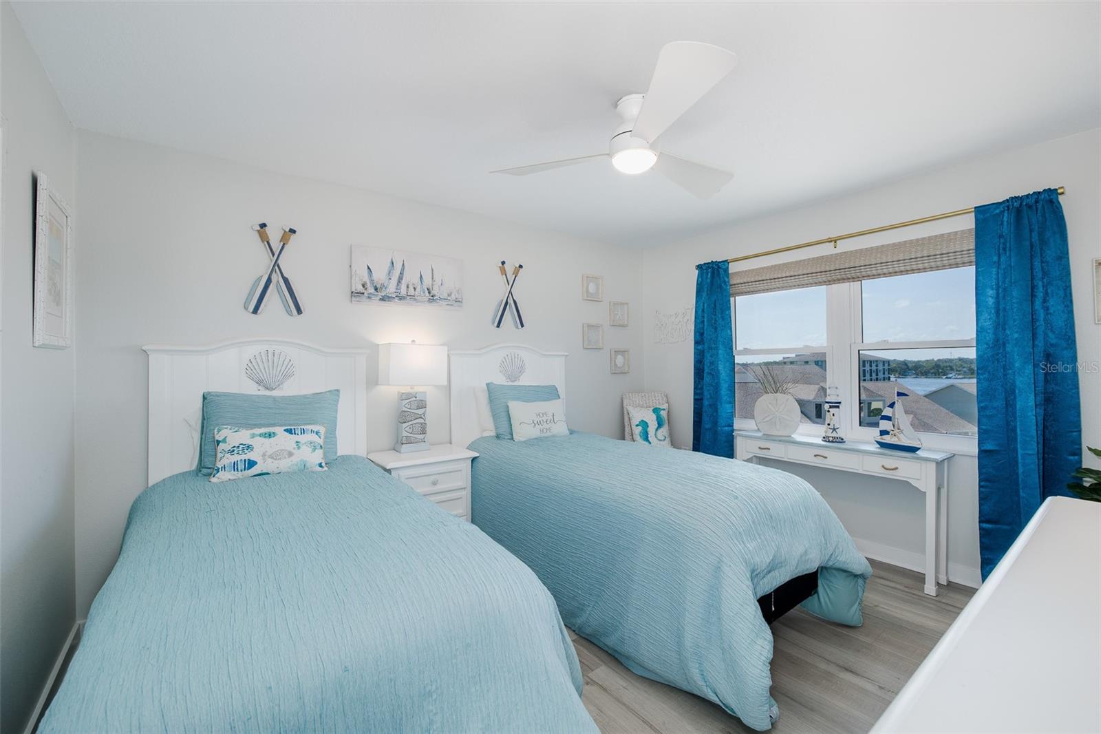 SAND PEBBLE POINTE CONDO 01 AMD 02 - Residential