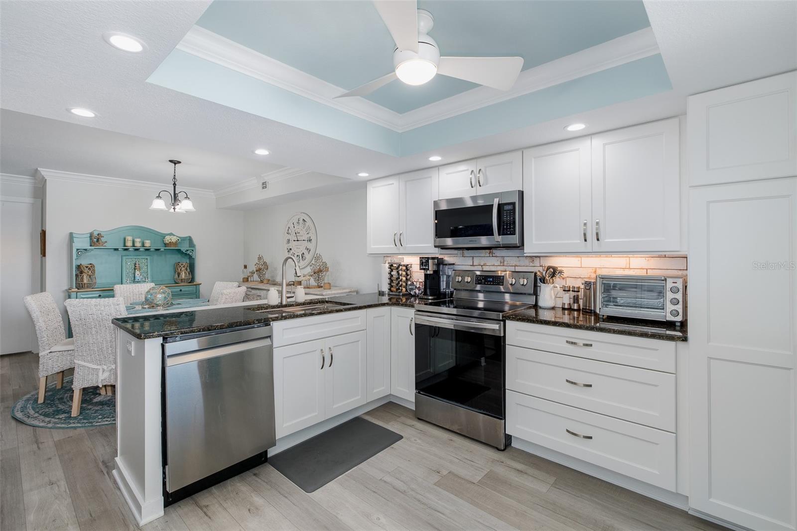 SAND PEBBLE POINTE CONDO 01 AMD 02 - Residential