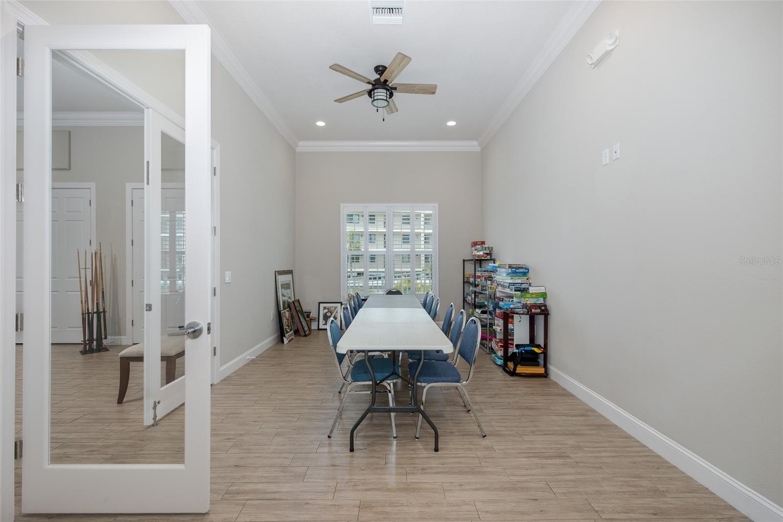 SAND PEBBLE POINTE CONDO 01 AMD 02 - Residential