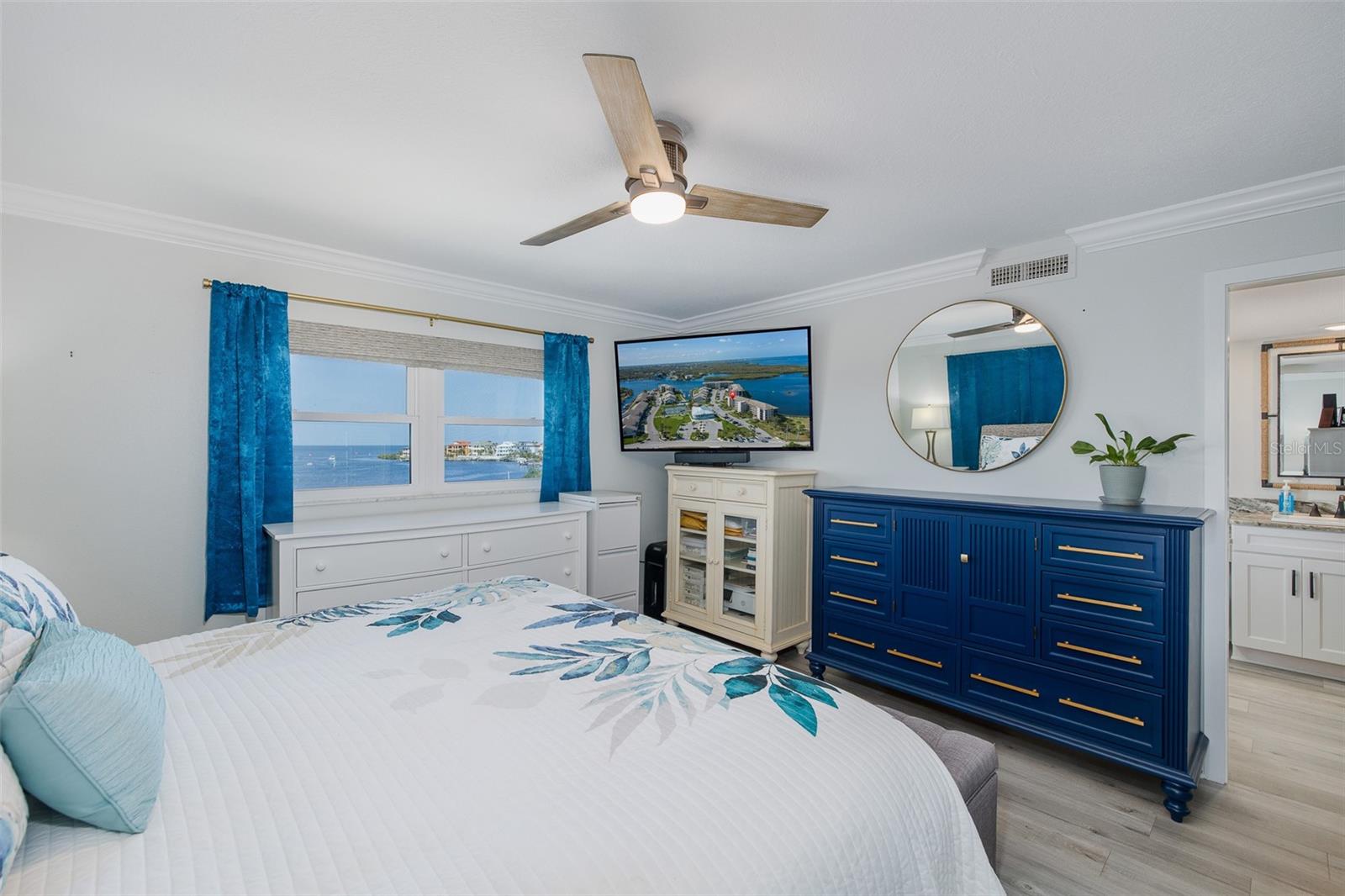 SAND PEBBLE POINTE CONDO 01 AMD 02 - Residential