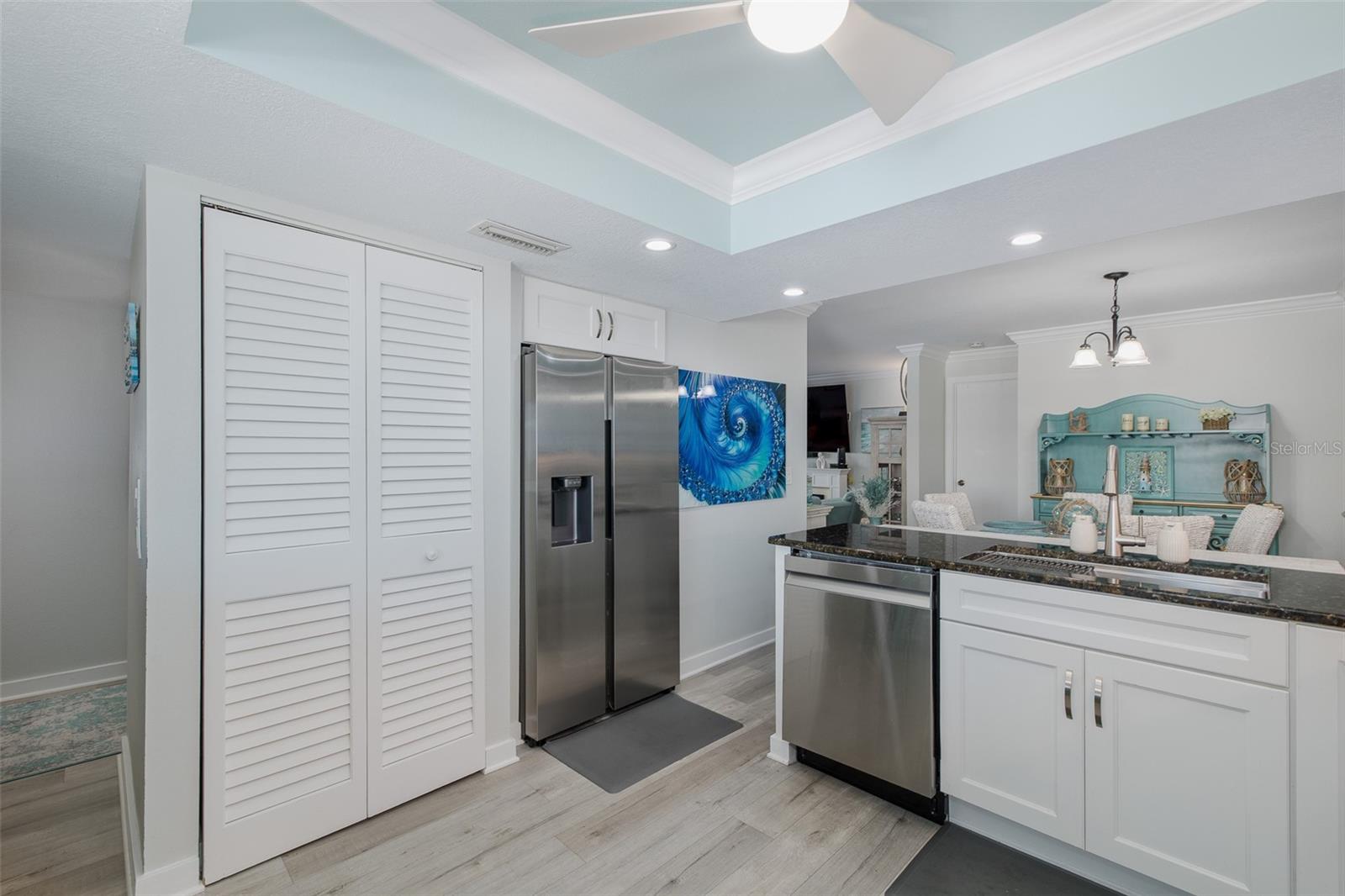 SAND PEBBLE POINTE CONDO 01 AMD 02 - Residential