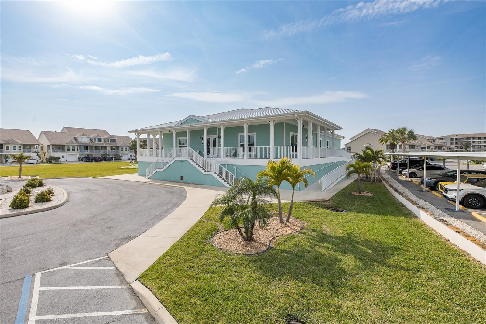 SAND PEBBLE POINTE CONDO 01 AMD 02 - Residential
