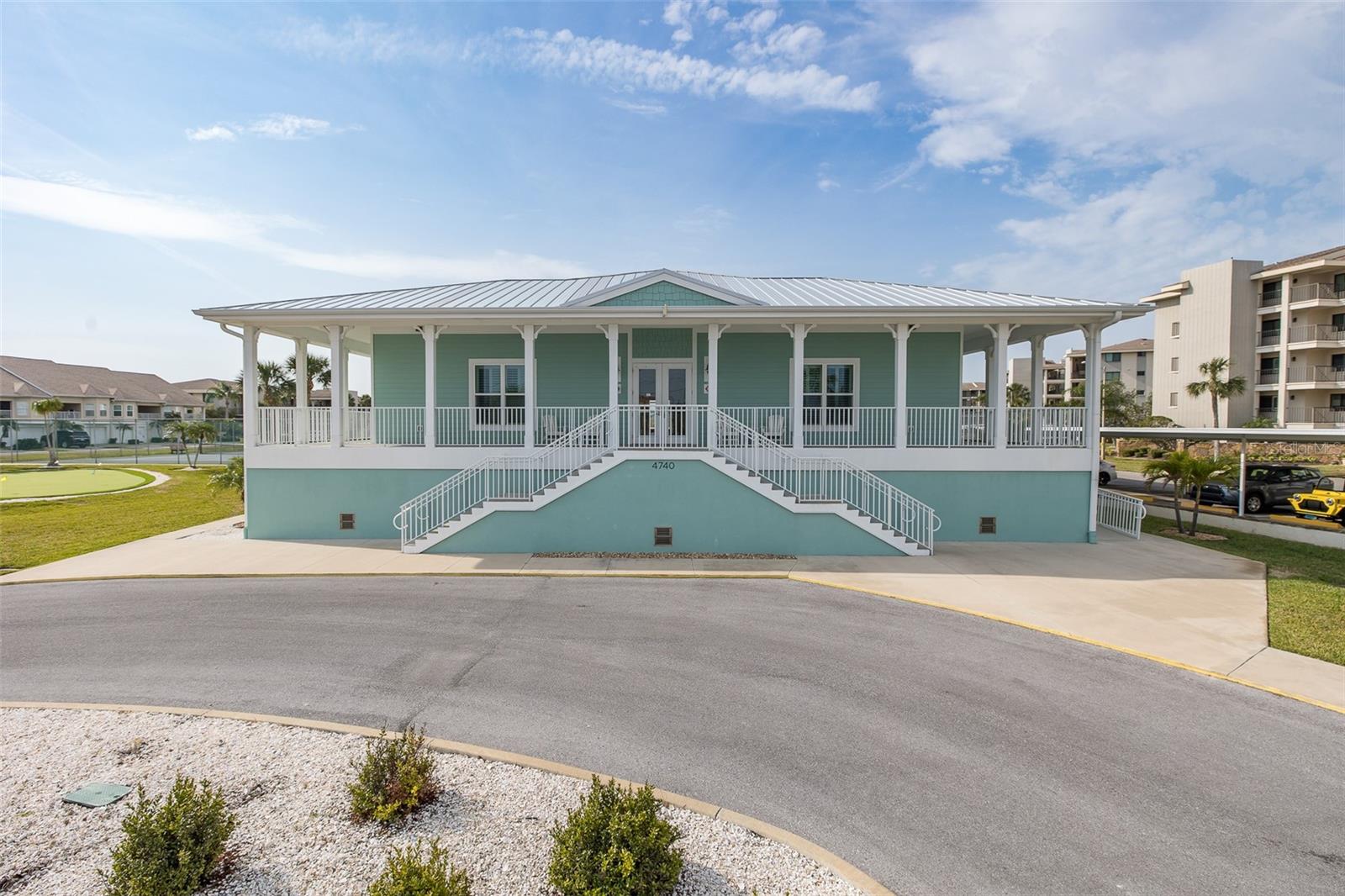 SAND PEBBLE POINTE CONDO 01 AMD 02 - Residential