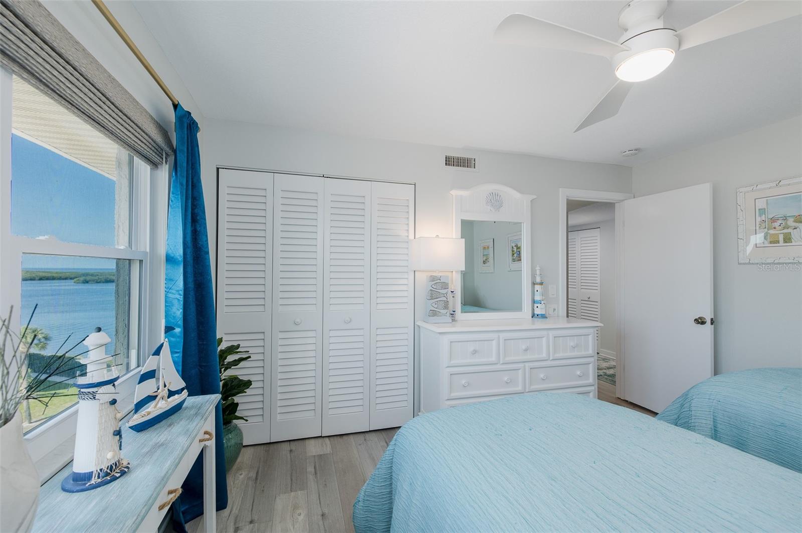 SAND PEBBLE POINTE CONDO 01 AMD 02 - Residential