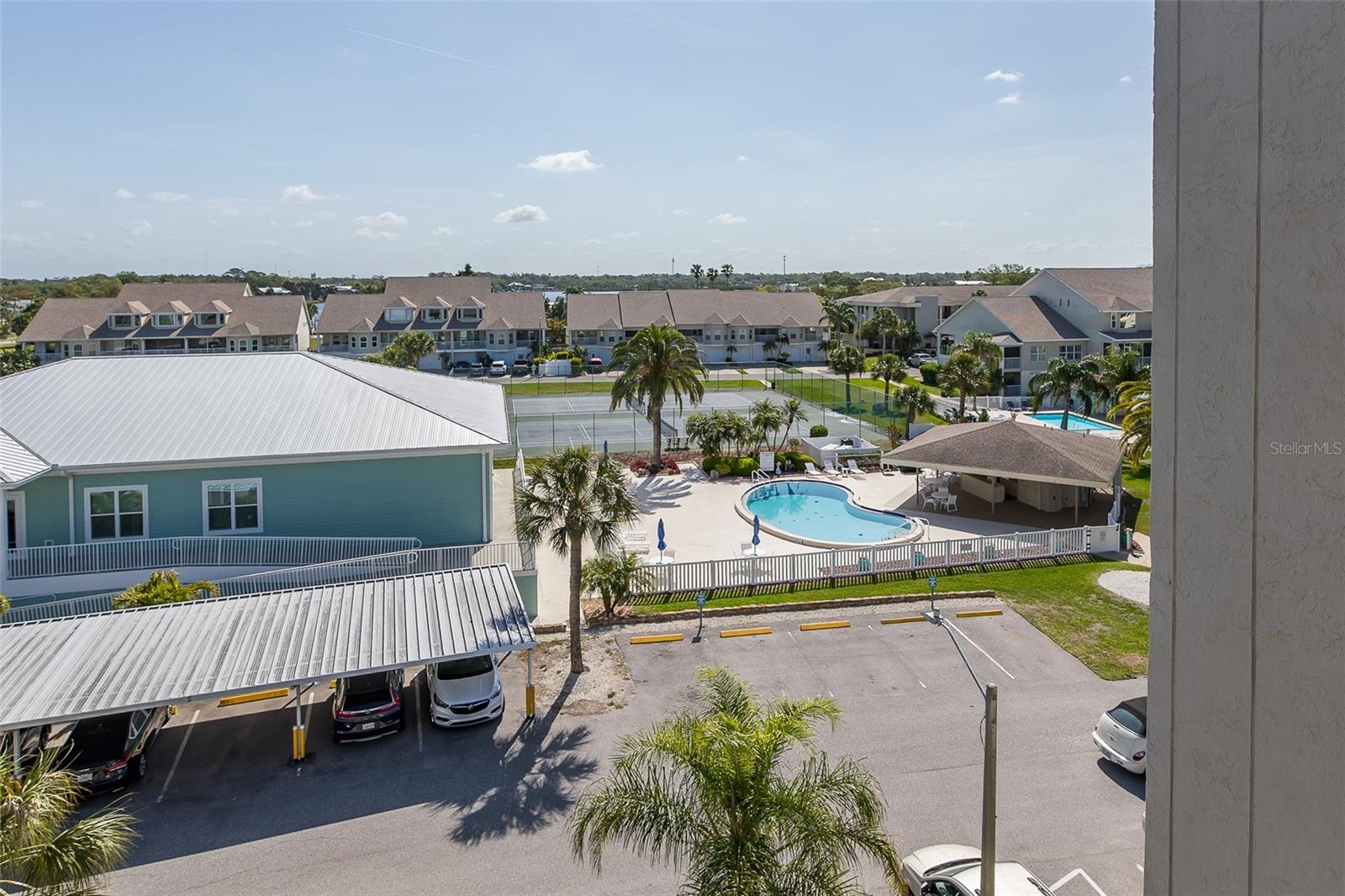 SAND PEBBLE POINTE CONDO 01 AMD 02 - Residential