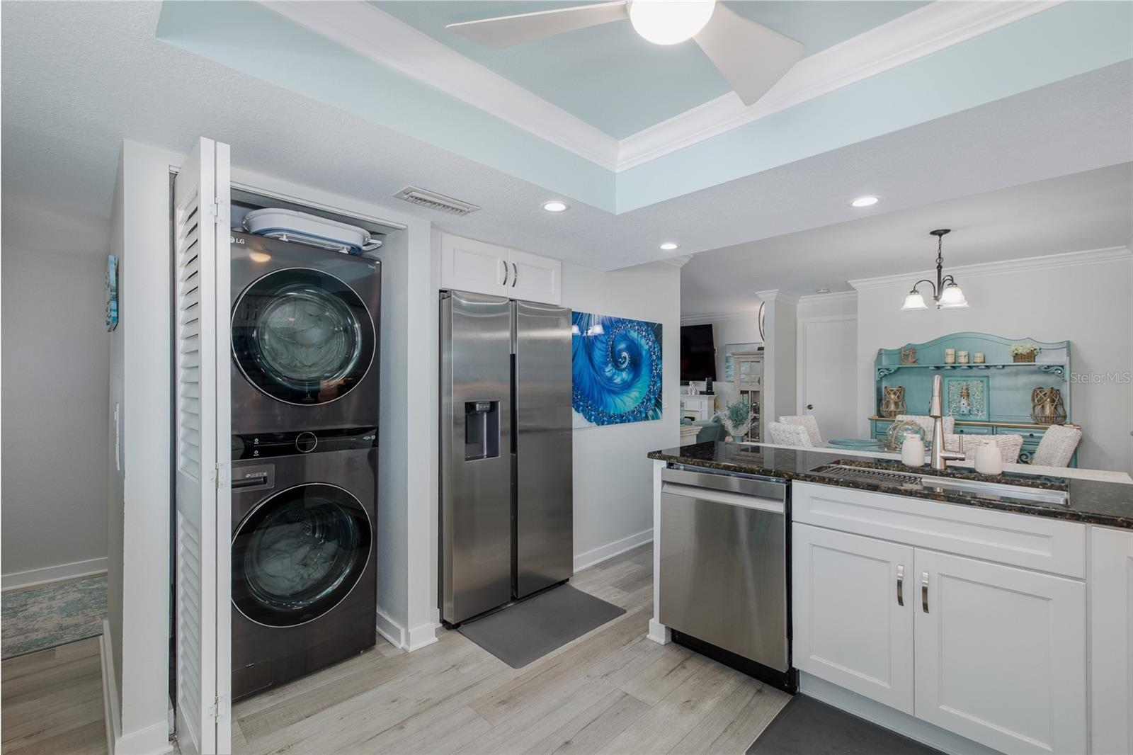 SAND PEBBLE POINTE CONDO 01 AMD 02 - Residential