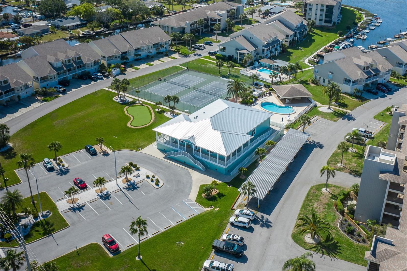 SAND PEBBLE POINTE CONDO 01 AMD 02 - Residential