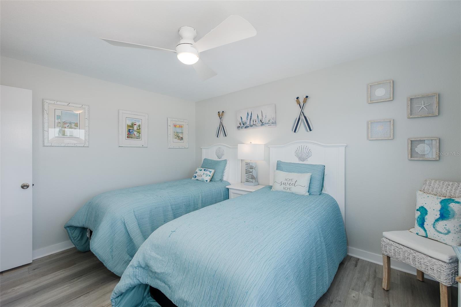 SAND PEBBLE POINTE CONDO 01 AMD 02 - Residential