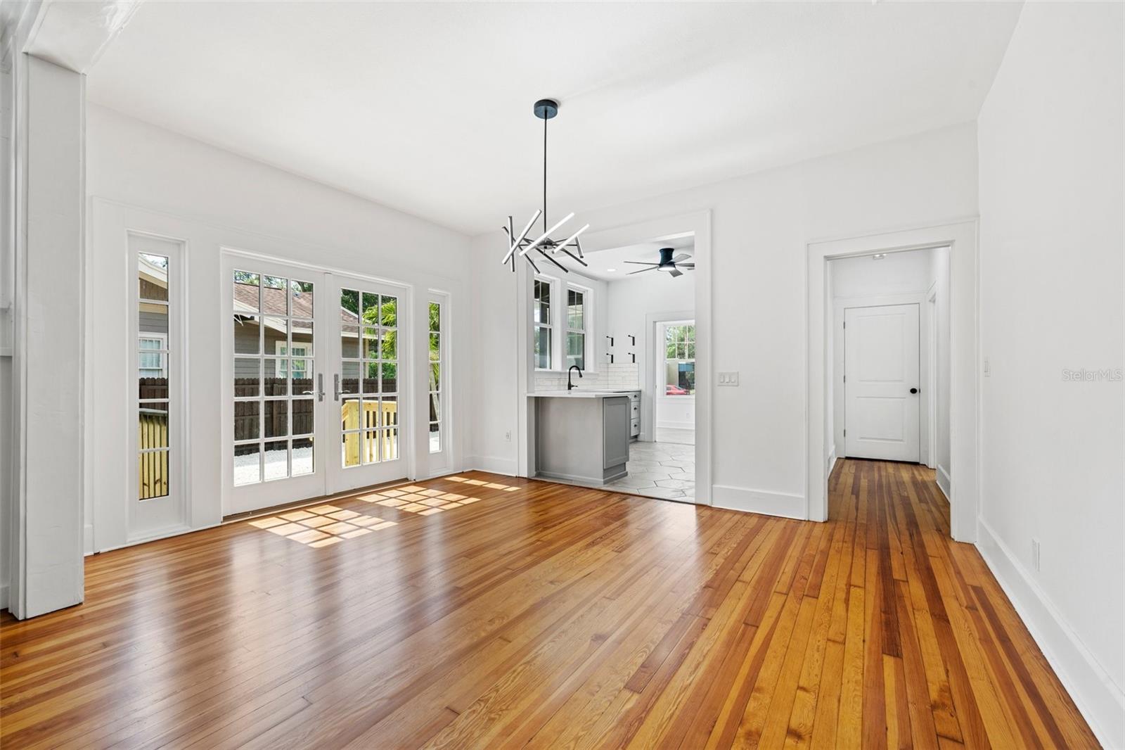 HALLS CENTRAL AVE 2 - Residential Lease