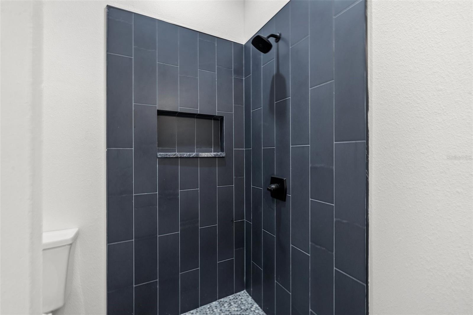 HALLS CENTRAL AVE 2 - Residential Lease