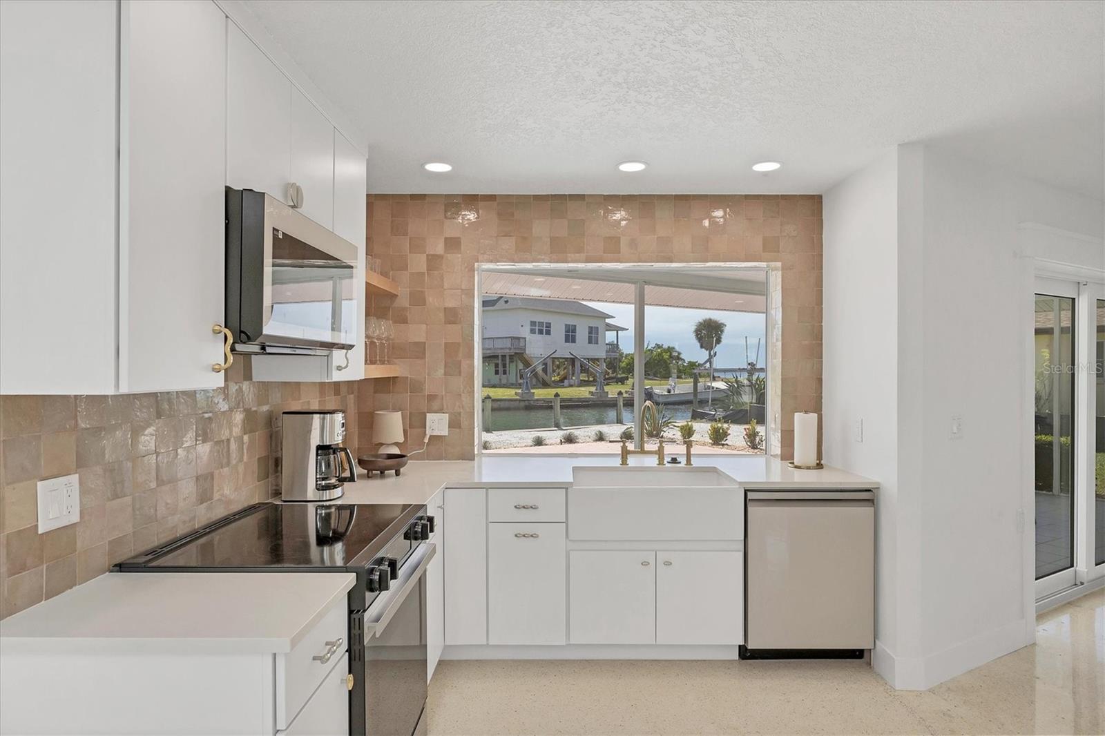 GROVE CITY COVE - Residential Lease