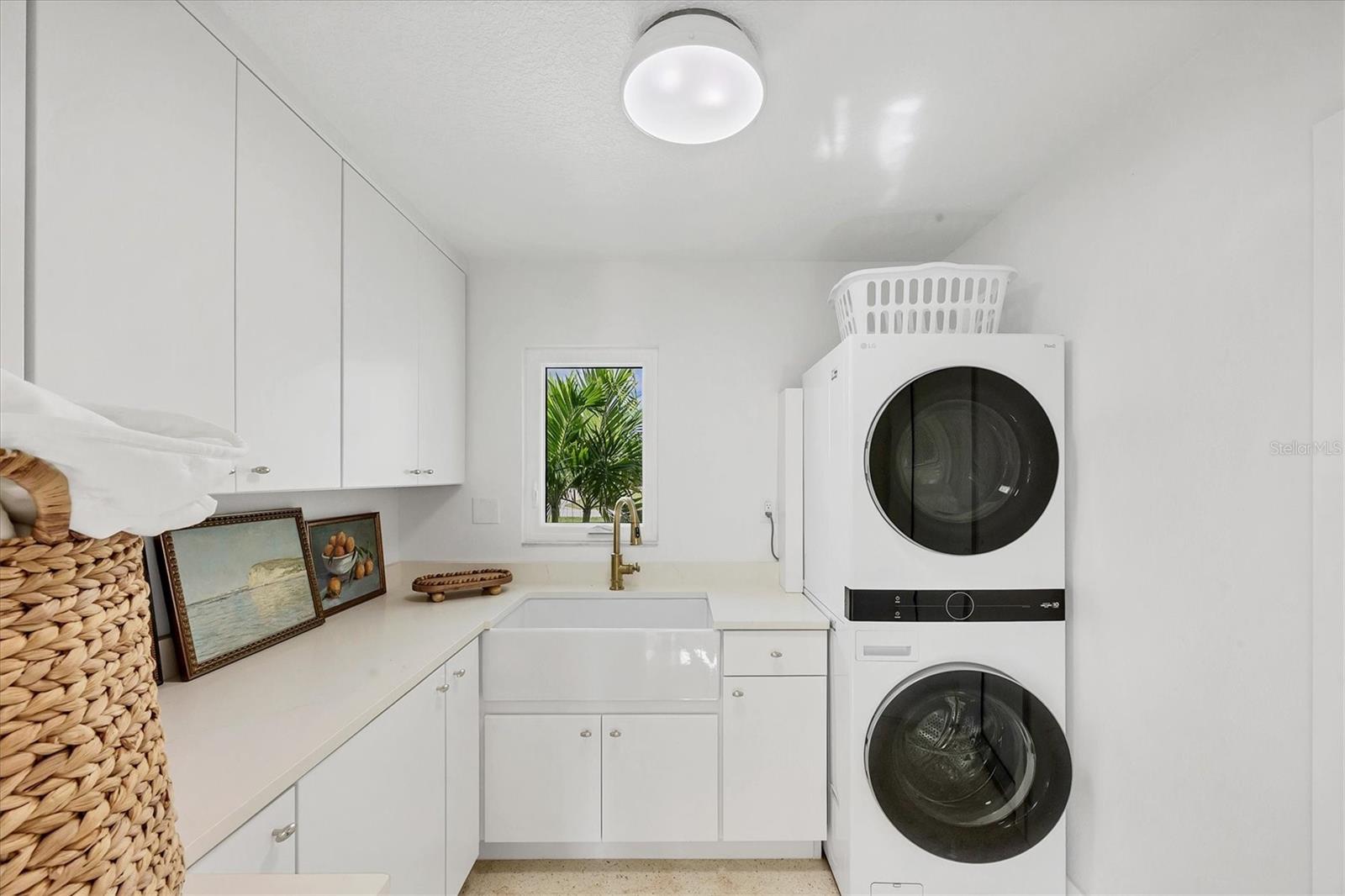 GROVE CITY COVE - Residential Lease