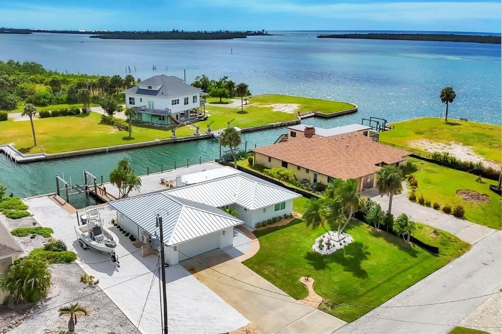 Photo of 1915 Pennsylvania Avenue, Englewood, FL 34224 (MLS # D6143582)