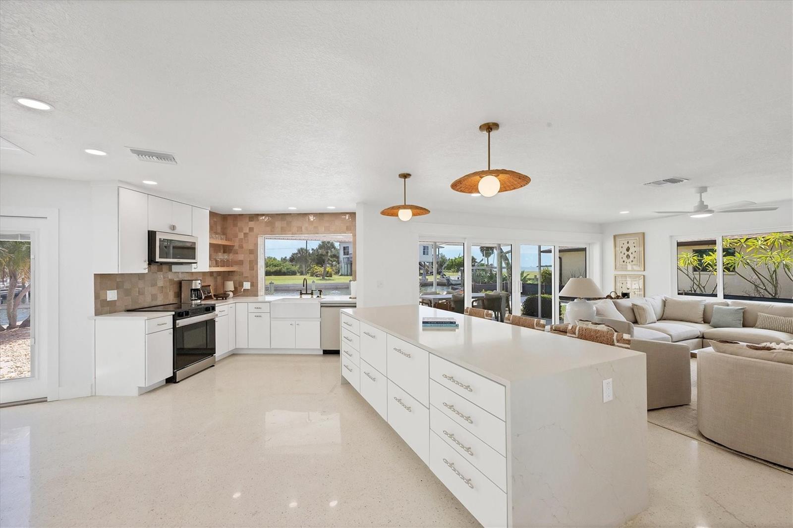 GROVE CITY COVE - Residential Lease