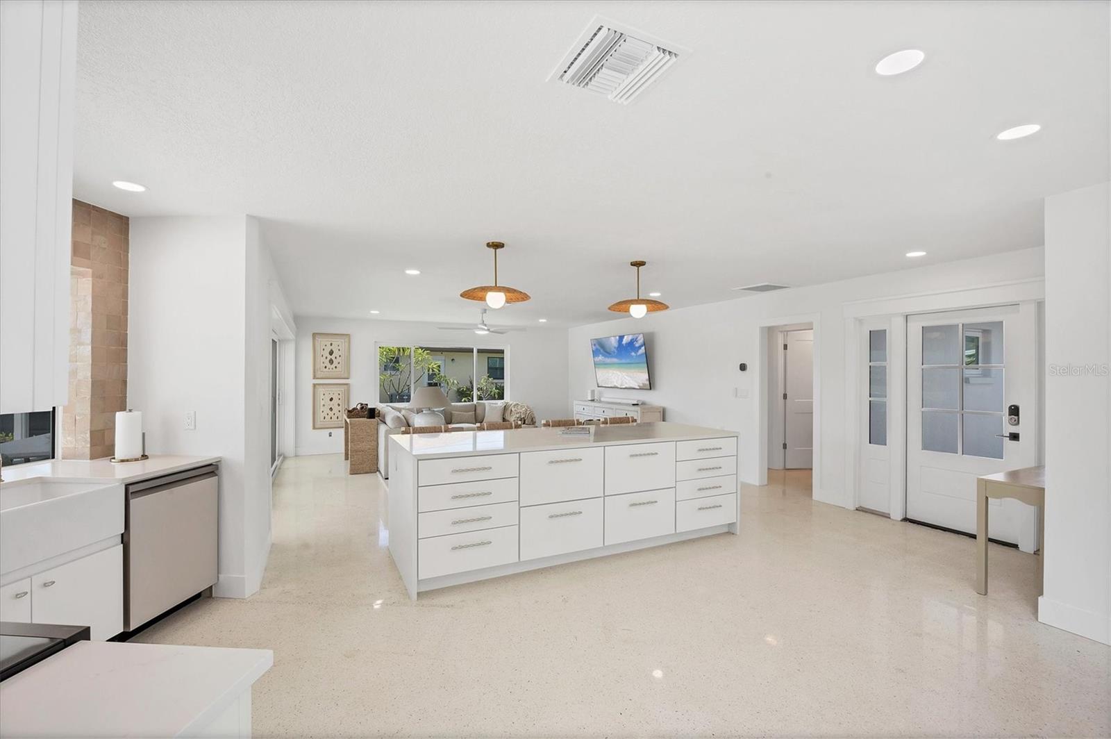 GROVE CITY COVE - Residential Lease